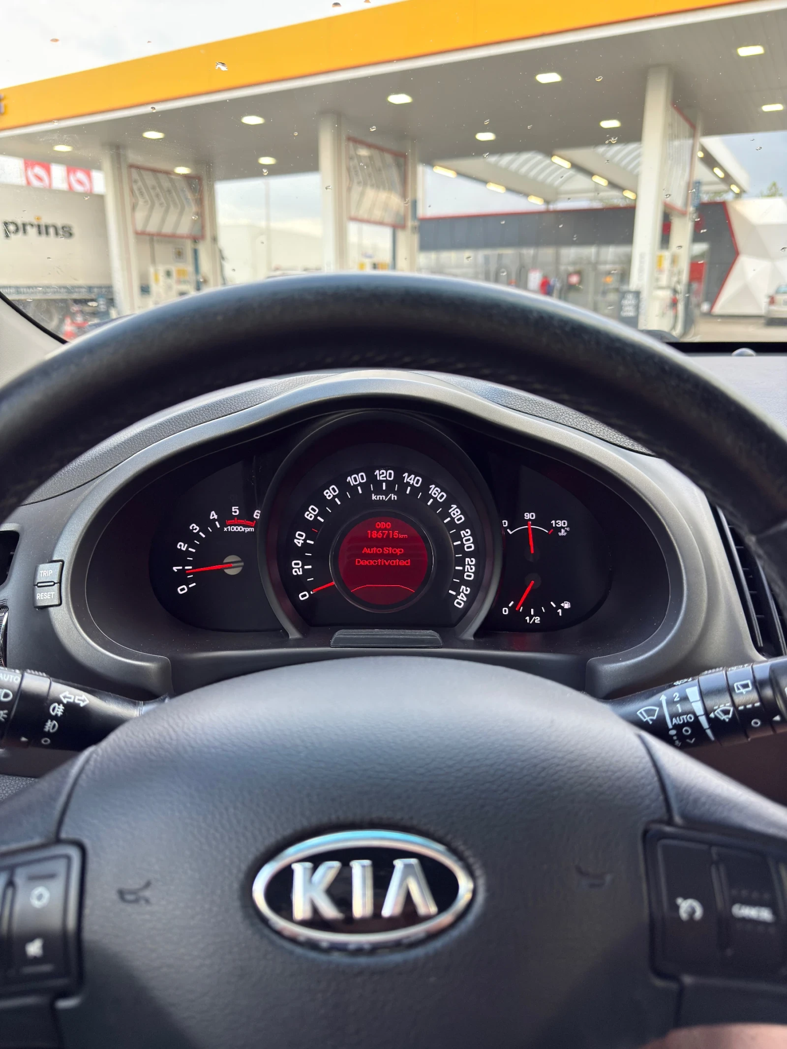 Kia Sportage, снимка 16 - Автомобили и джипове - 54527283