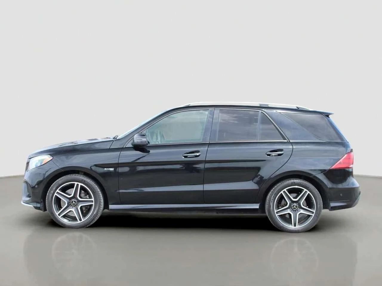 Mercedes-Benz GLE 43 AMG * Фиксирана цена до БГ * Един собственик * CARFAX, снимка 6 - Автомобили и джипове - 54606970
