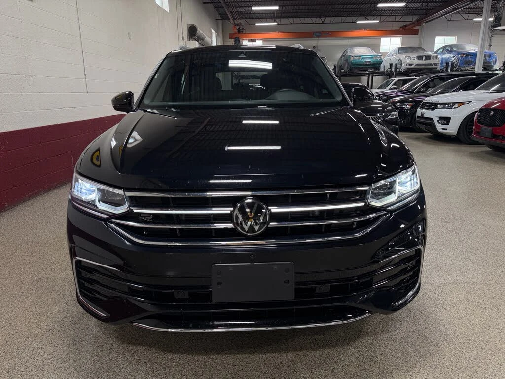 VW Tiguan R-line* 4Motion* 360* Distr* Обдух* Carplay* Pano*, снимка 3 - Автомобили и джипове - 55523250