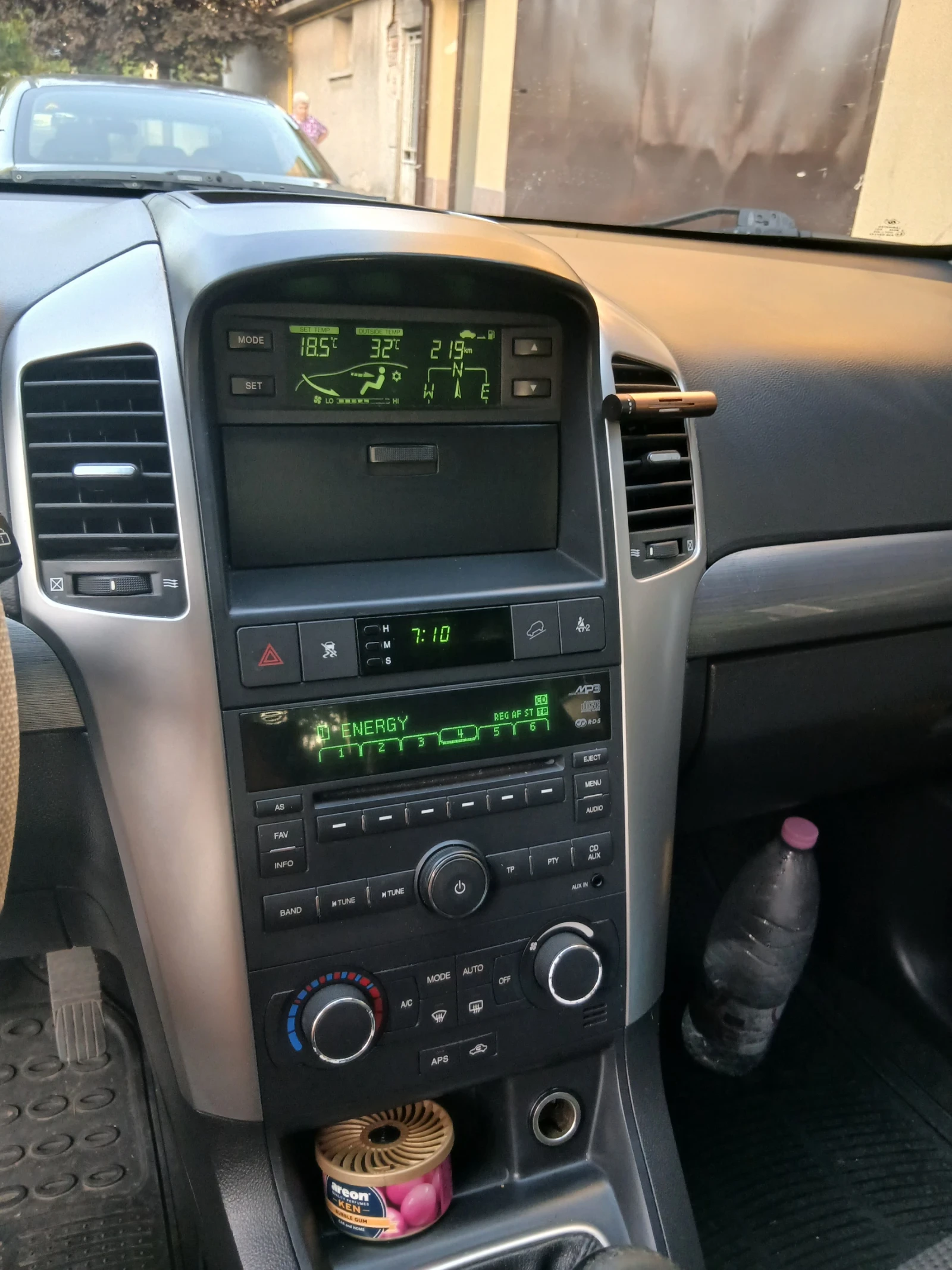Chevrolet Captiva, снимка 10 - Автомобили и джипове - 56058261