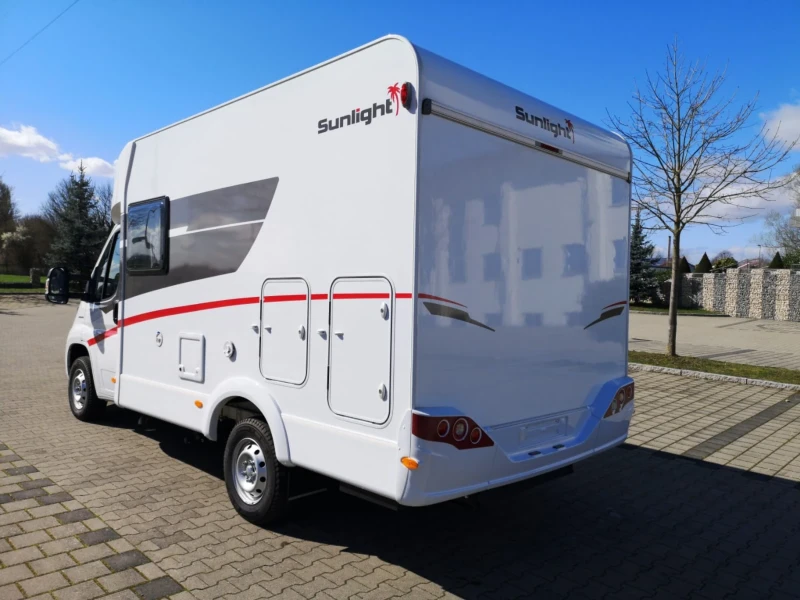 Кемпер Fiat Ducato Sunlight T60, снимка 2 - Каравани и кемпери - 47745715