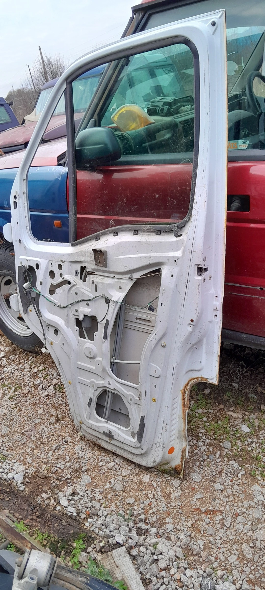      2002.   . | Mobile.bg   2