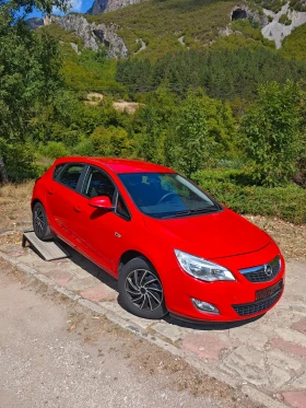 Opel Astra 1.4I НОВ ВНОС, снимка 15