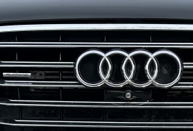 Audi A8, снимка 8 - Автомобили и джипове - 45055630