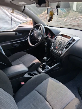 Kia Ceed 1.6  | Mobile.bg    7