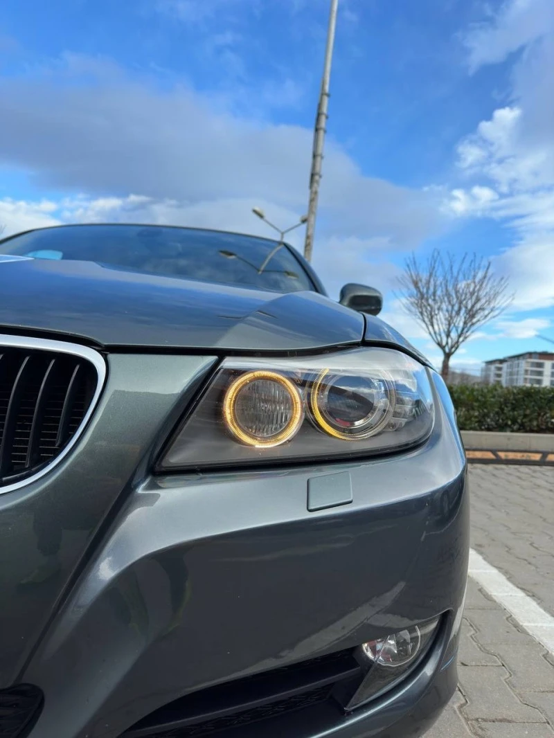 BMW 320  E91 xDrive , снимка 12 - Автомобили и джипове - 47231681