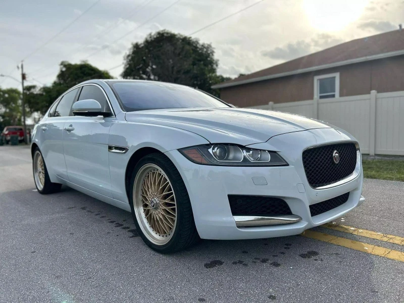 Jaguar Xf XF Prestige 4x4, снимка 1 - Автомобили и джипове - 47758949