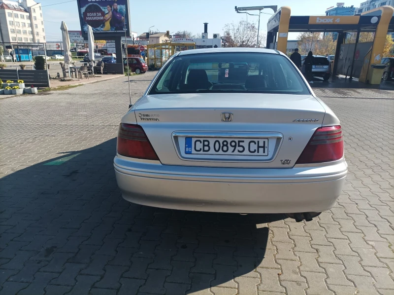 Honda Accord Лимузина, снимка 5 - Автомобили и джипове - 47786880