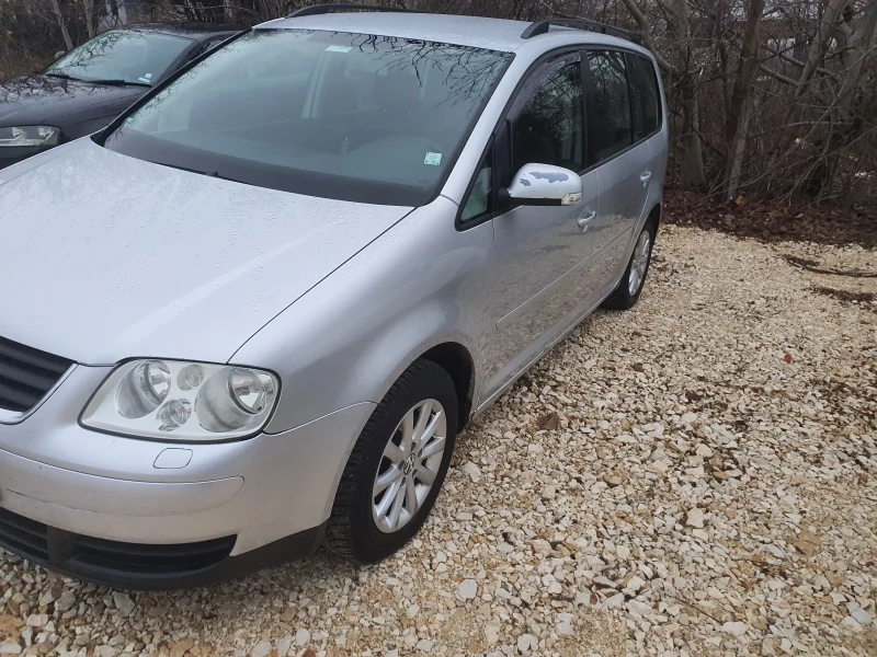 VW Touran, снимка 1 - Автомобили и джипове - 48297543