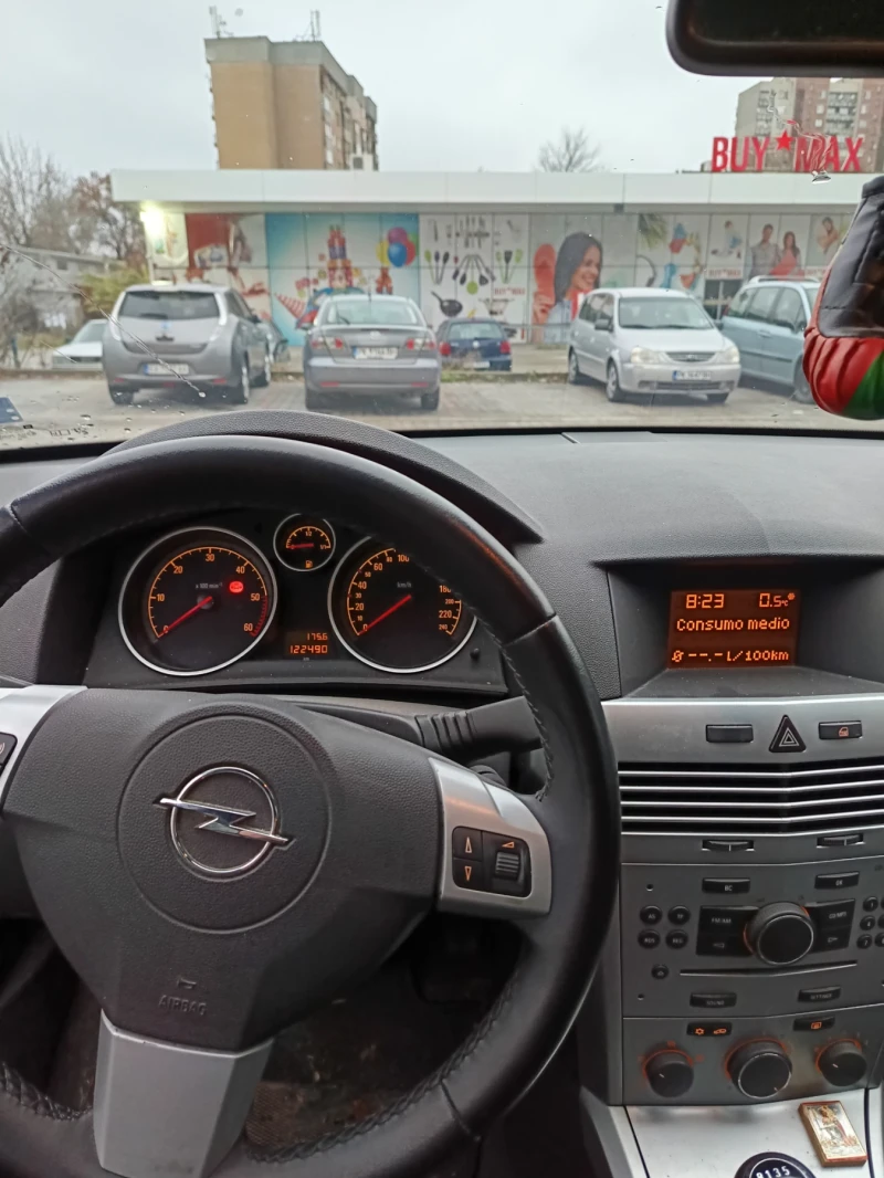 Opel Astra 1.7cdti, снимка 9 - Автомобили и джипове - 48491504