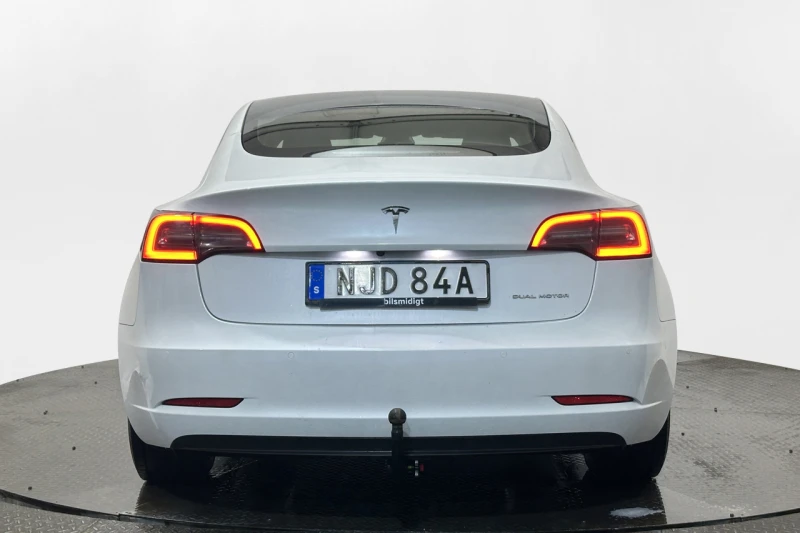 Tesla Model 3 Long Range* AWD* Pano* Cam* Navi* Европейска* , снимка 7 - Автомобили и джипове - 49199142