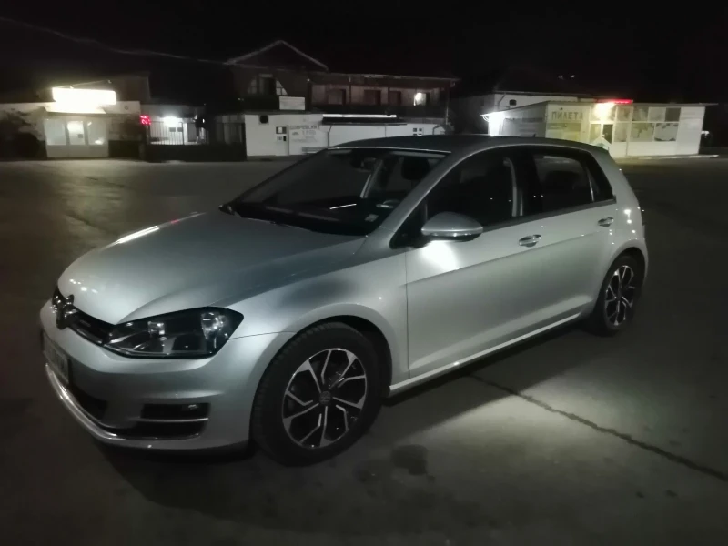 VW Golf, снимка 1 - Автомобили и джипове - 49550096