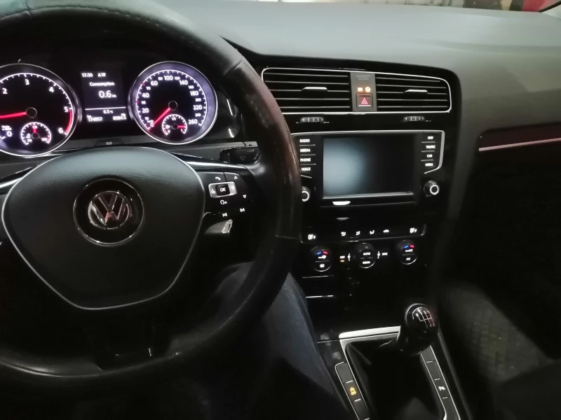 VW Golf, снимка 6 - Автомобили и джипове - 49550096