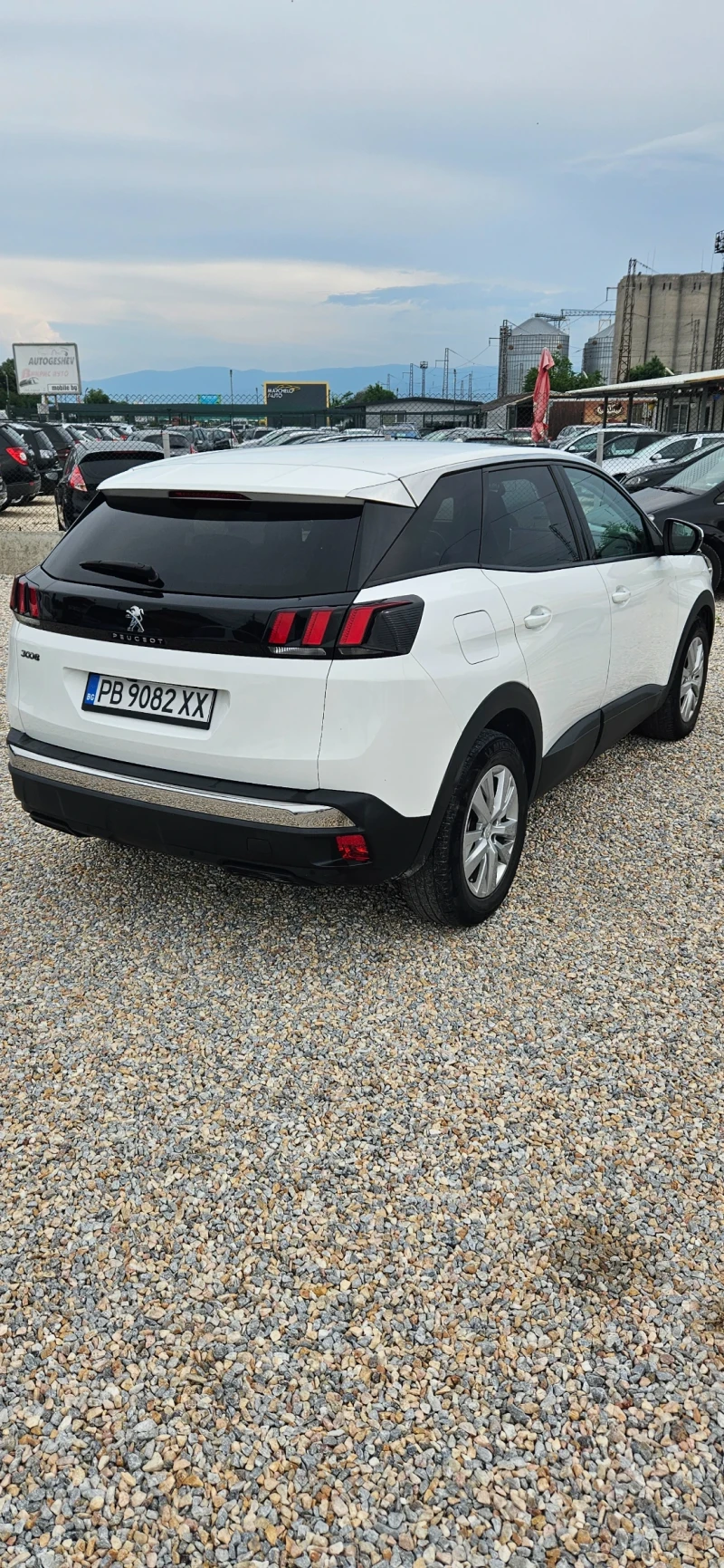 Peugeot 3008 1.5 , снимка 6 - Автомобили и джипове - 50567719