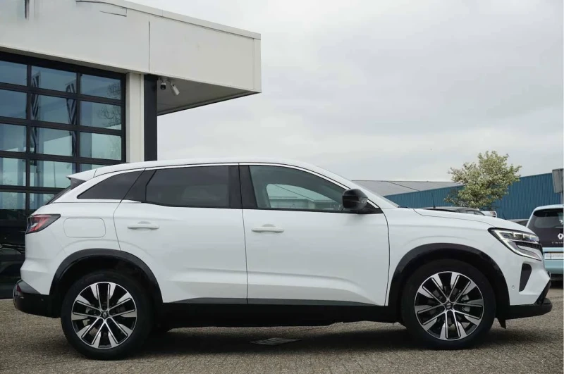 Renault Austral EVOLUTION- HYBRID - НОВ, снимка 5 - Автомобили и джипове - 52564985