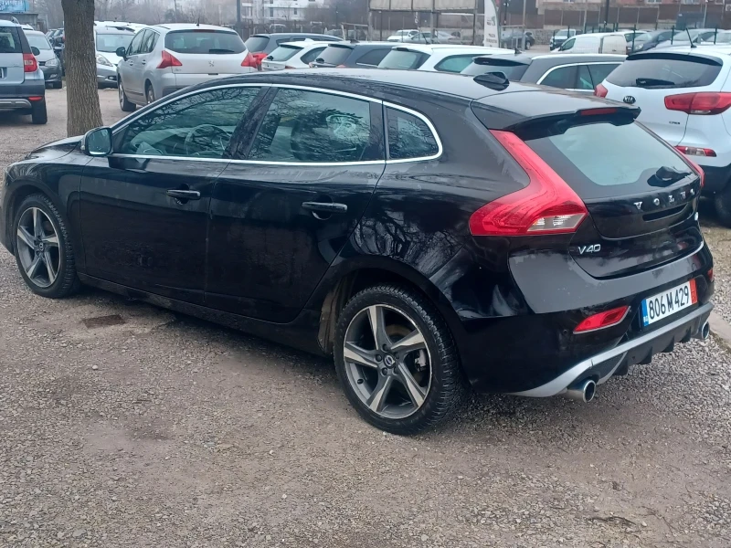 Volvo V40 2.0, снимка 3 - Автомобили и джипове - 53209845