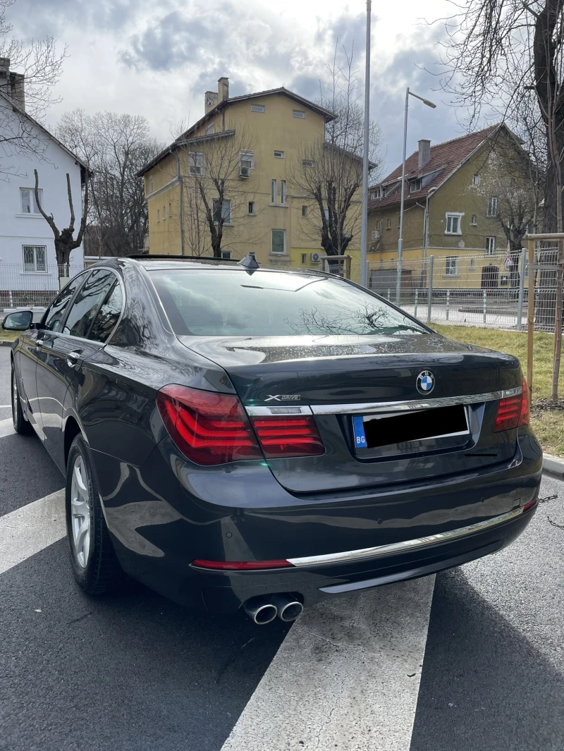 BMW 730 X Drive Facelift, снимка 3 - Автомобили и джипове - 53380759