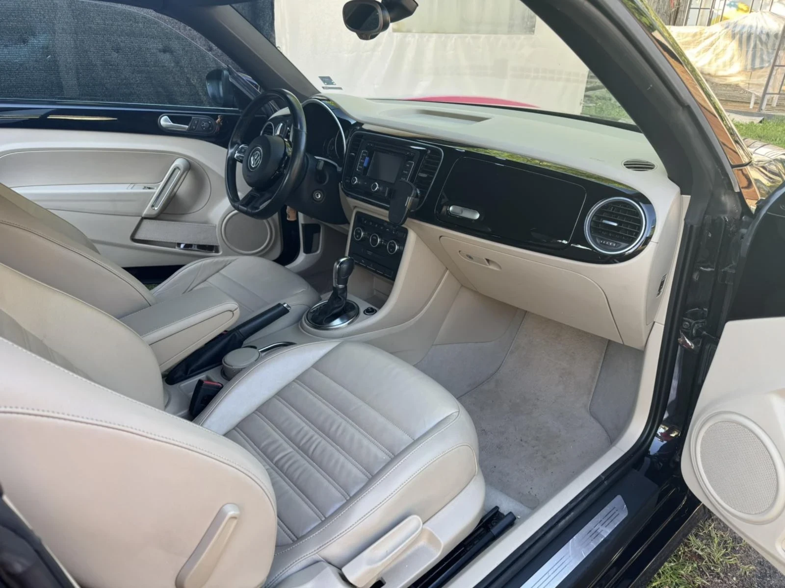 VW Beetle 1.2TSI Цена до края на юли - изображение 5