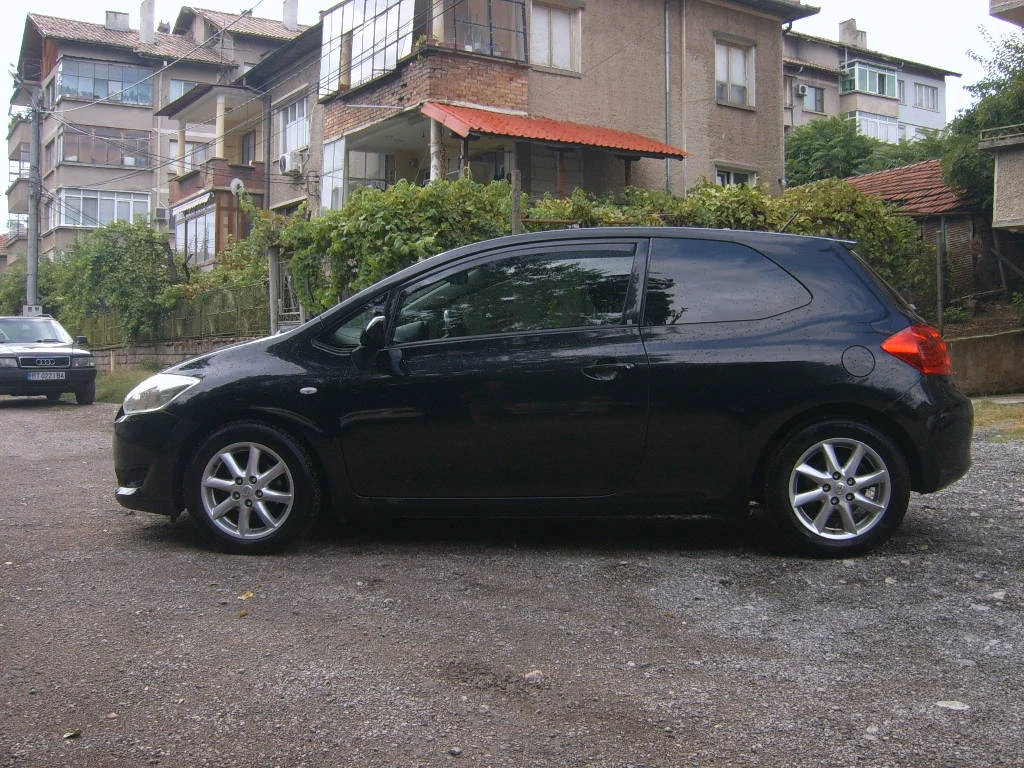 Toyota Auris 1, 4 d4d - изображение 5