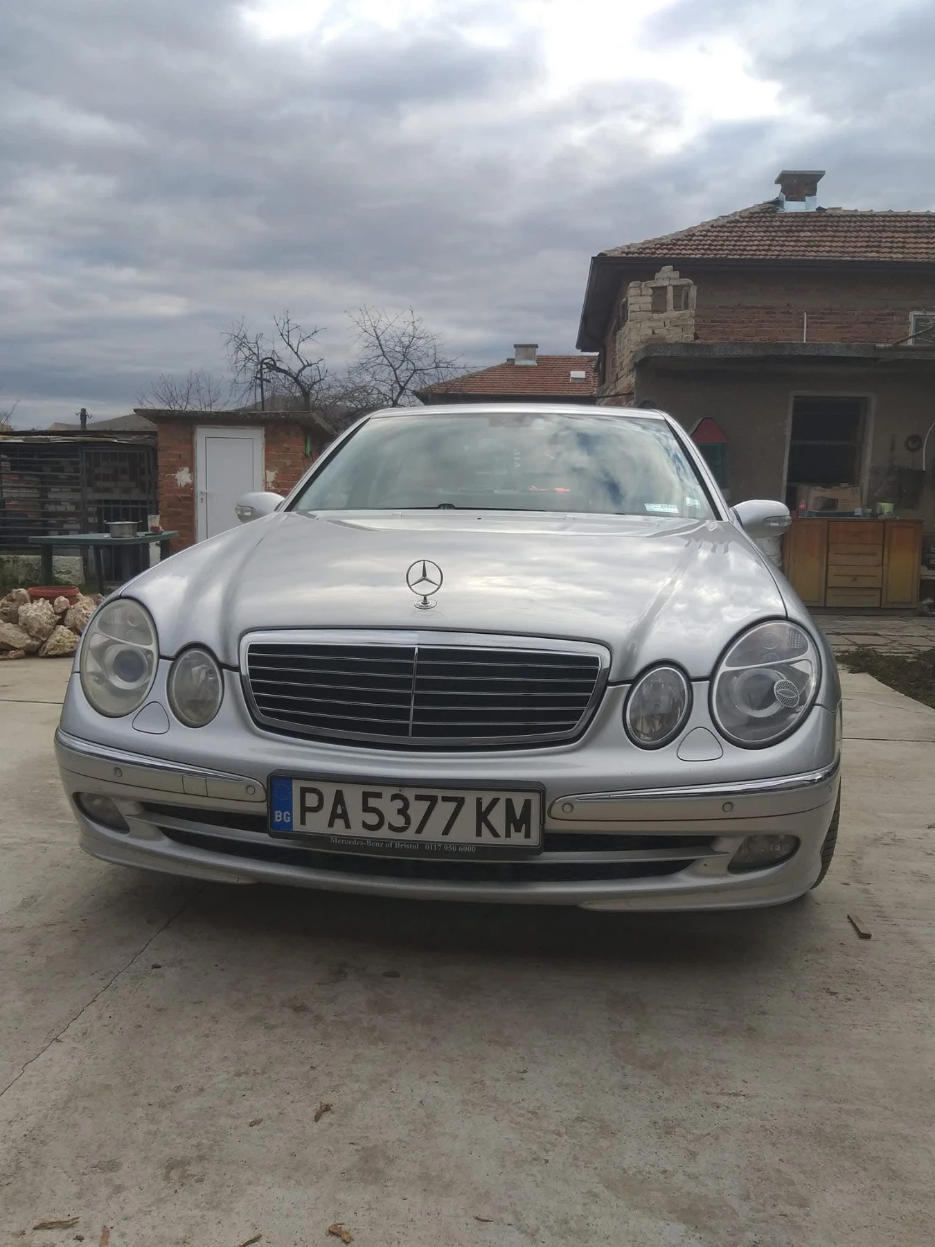 Mercedes-Benz E 280  - изображение 3