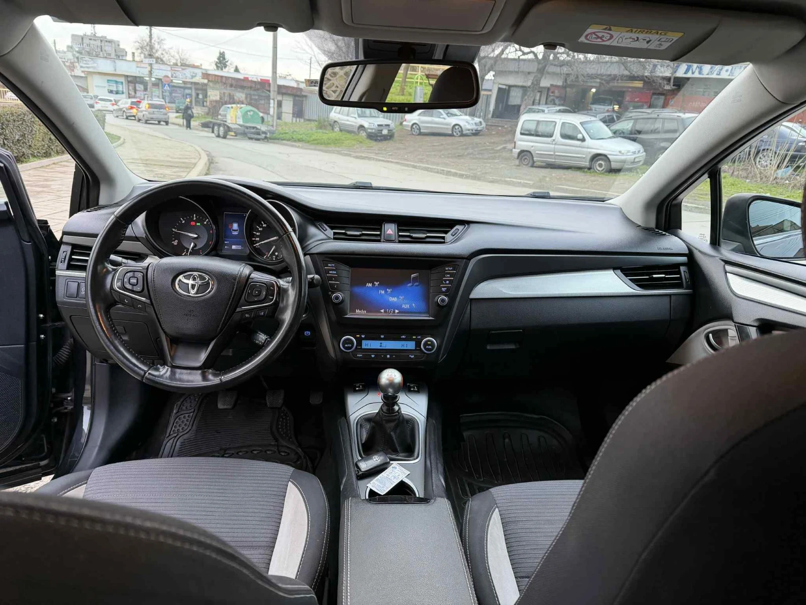 Toyota Avensis 2.0D4d - изображение 9