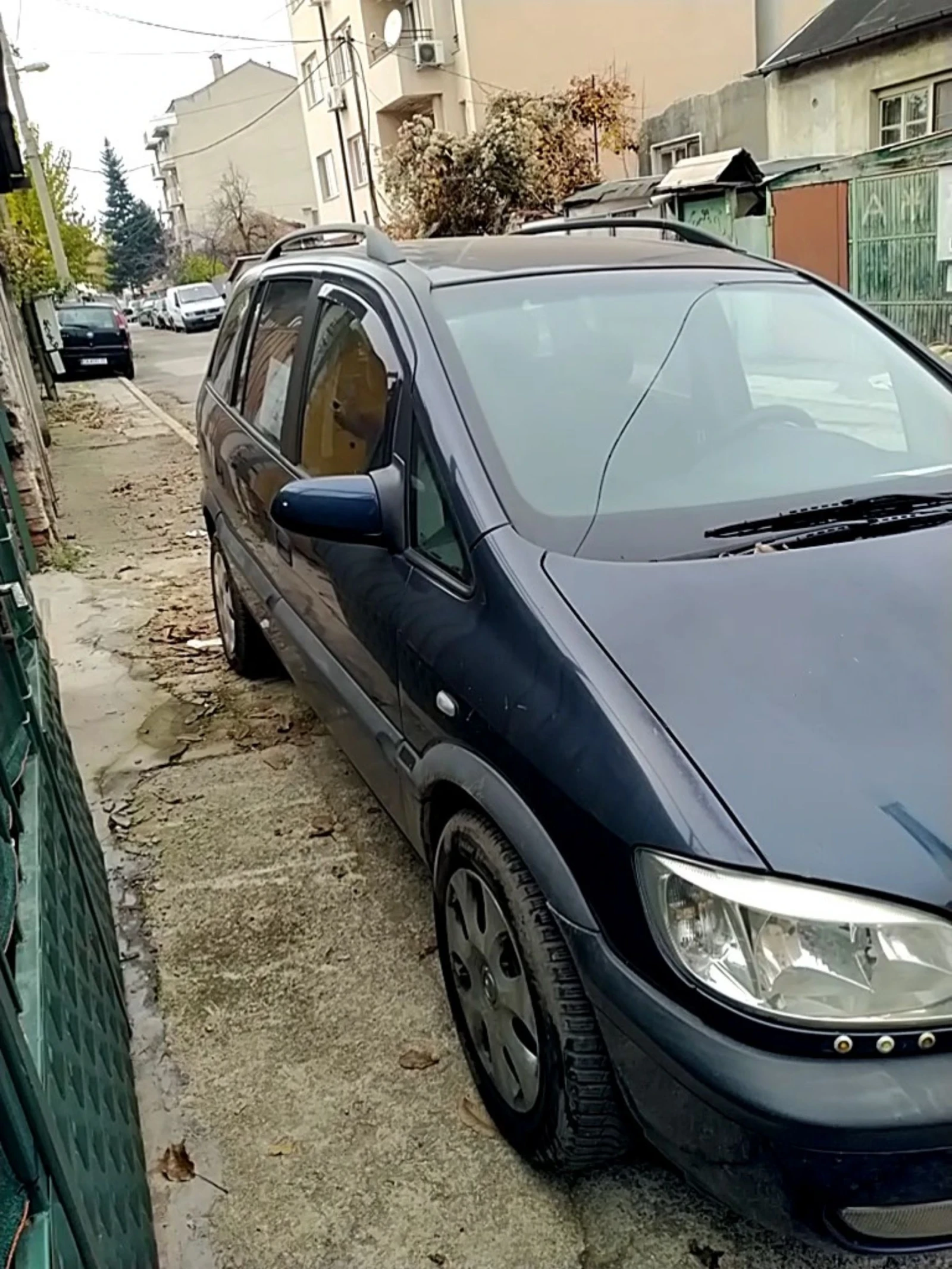 Opel Zafira, снимка 4 - Автомобили и джипове - 53721938