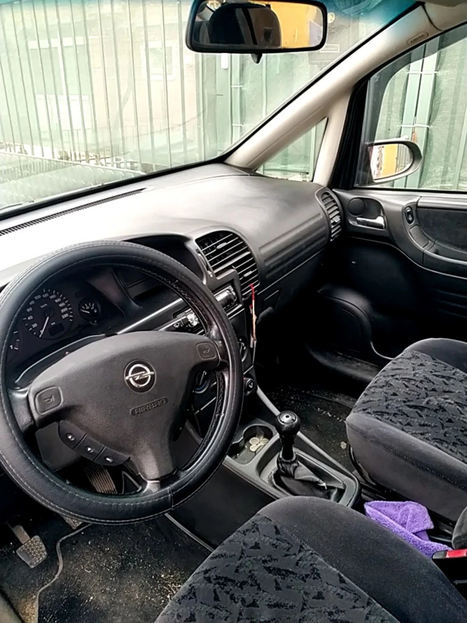Opel Zafira, снимка 9 - Автомобили и джипове - 53721938