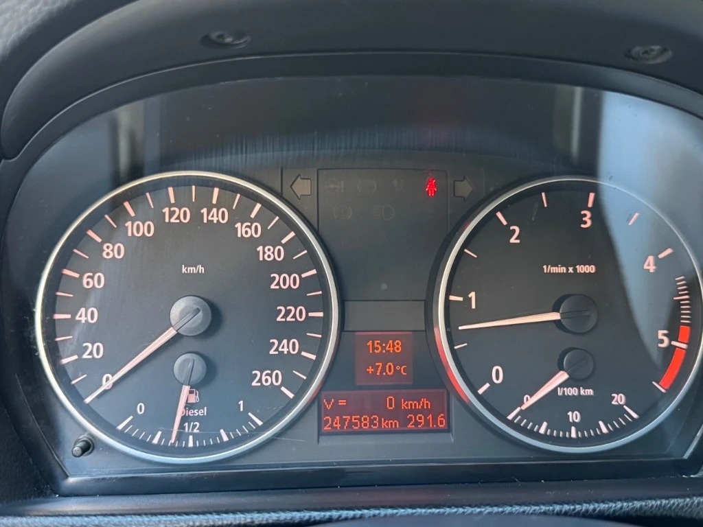 BMW 330 xd, снимка 14 - Автомобили и джипове - 53739684