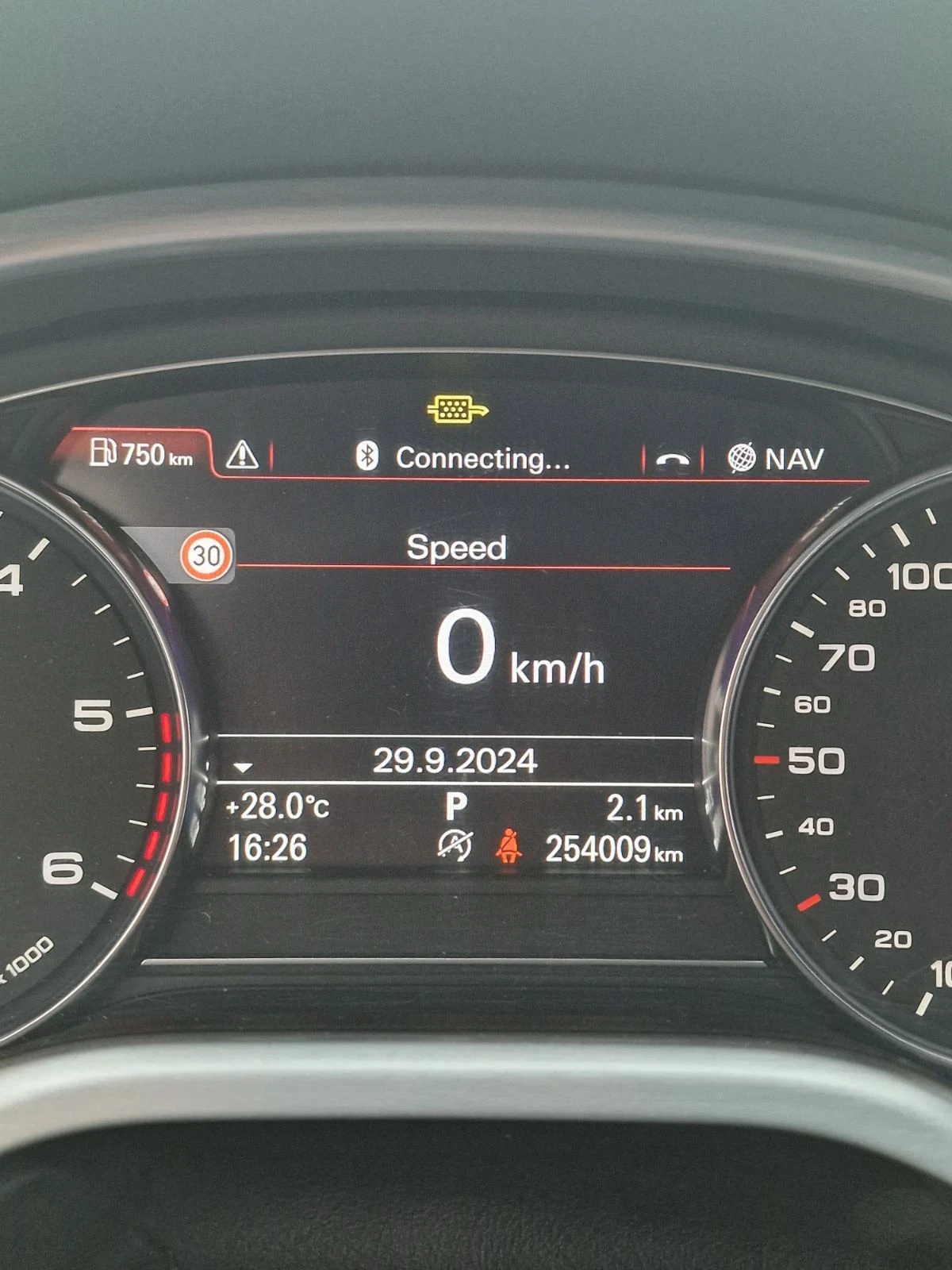 Audi A8, снимка 10 - Автомобили и джипове - 54016908