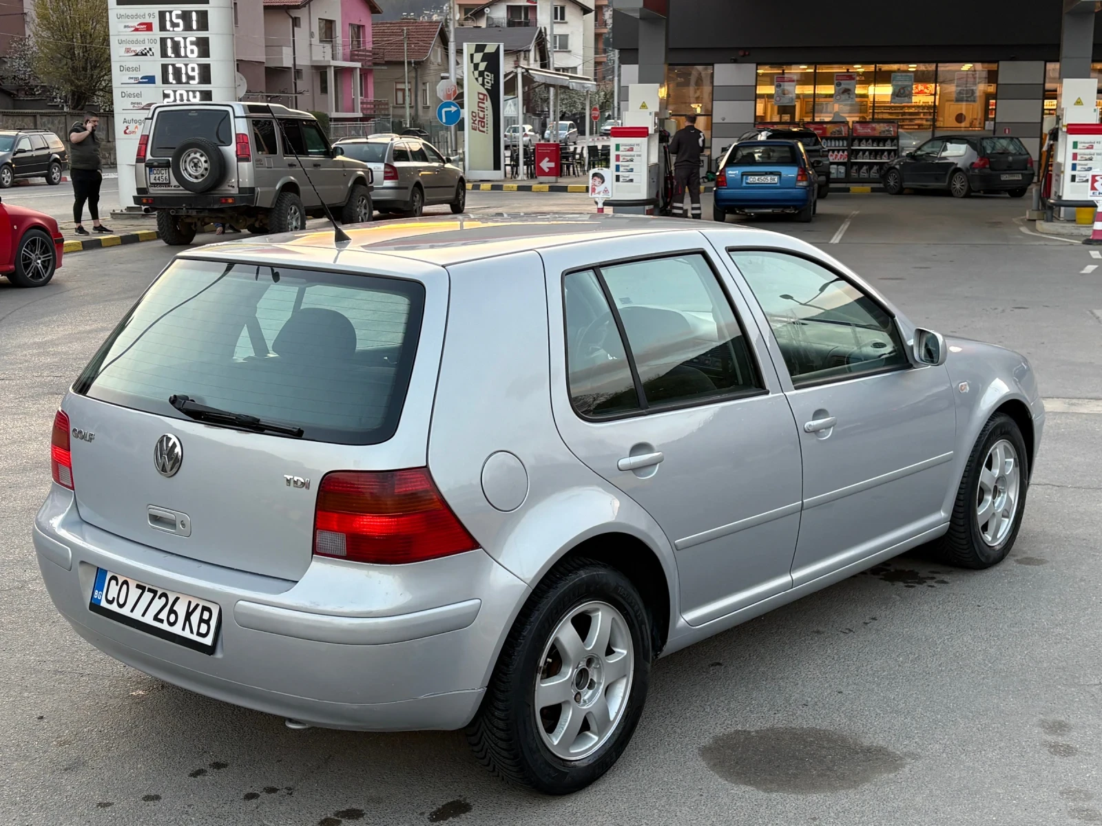 VW Golf, снимка 5 - Автомобили и джипове - 54195741