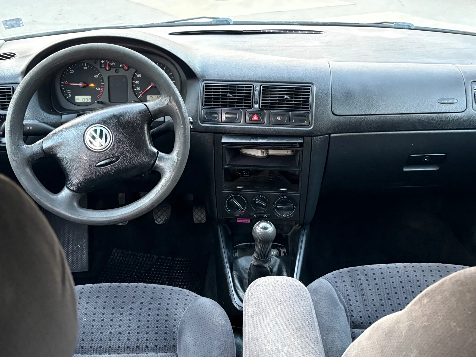 VW Golf, снимка 8 - Автомобили и джипове - 54195741