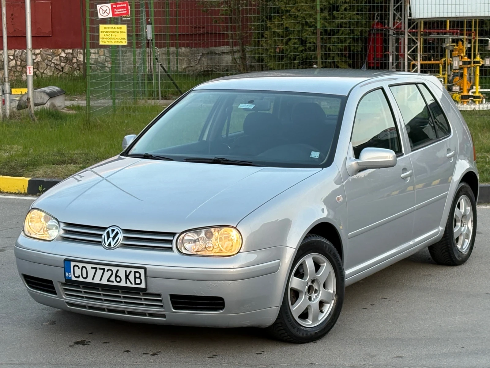 VW Golf, снимка 2 - Автомобили и джипове - 54195741