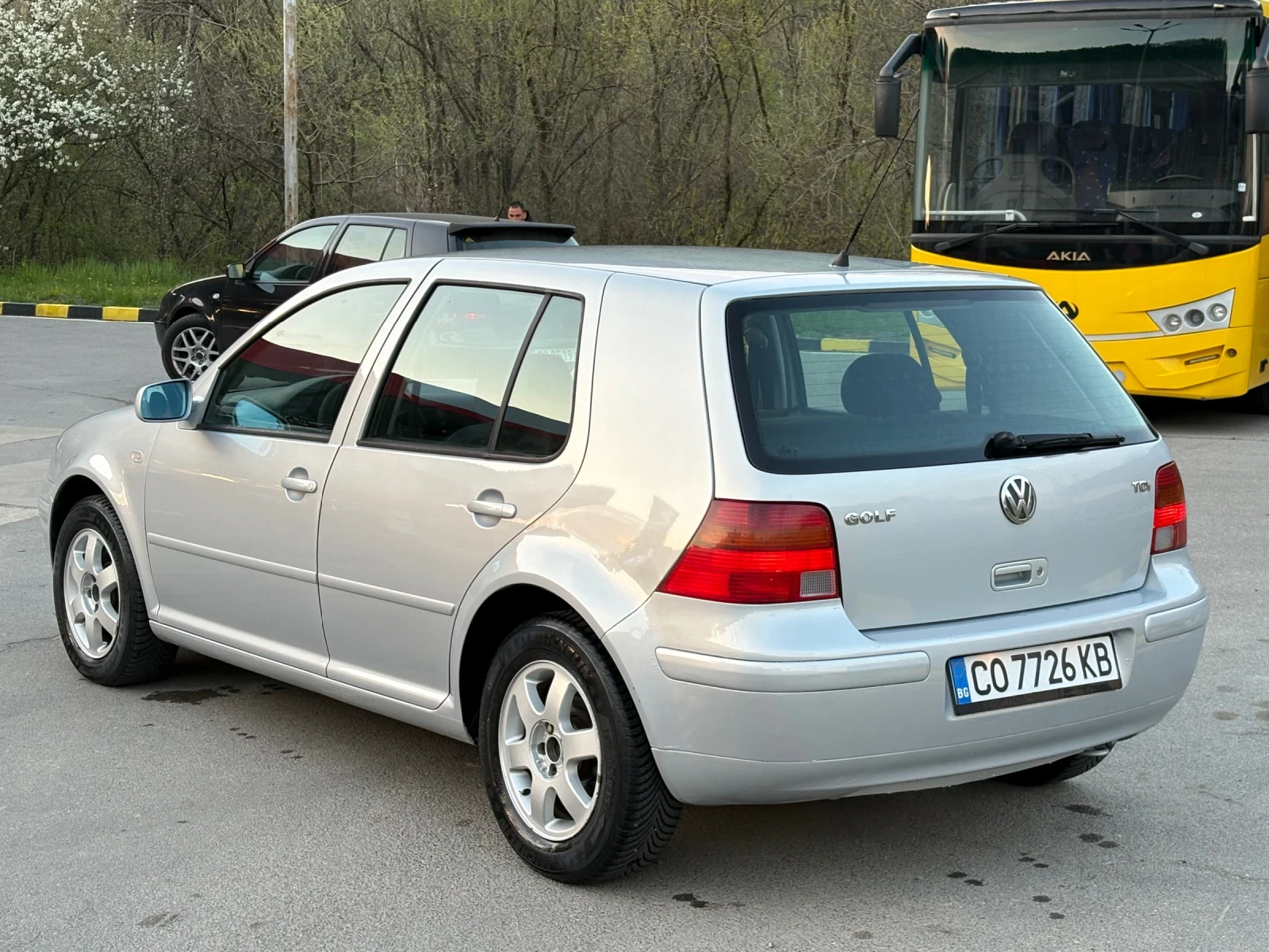 VW Golf, снимка 4 - Автомобили и джипове - 54195741