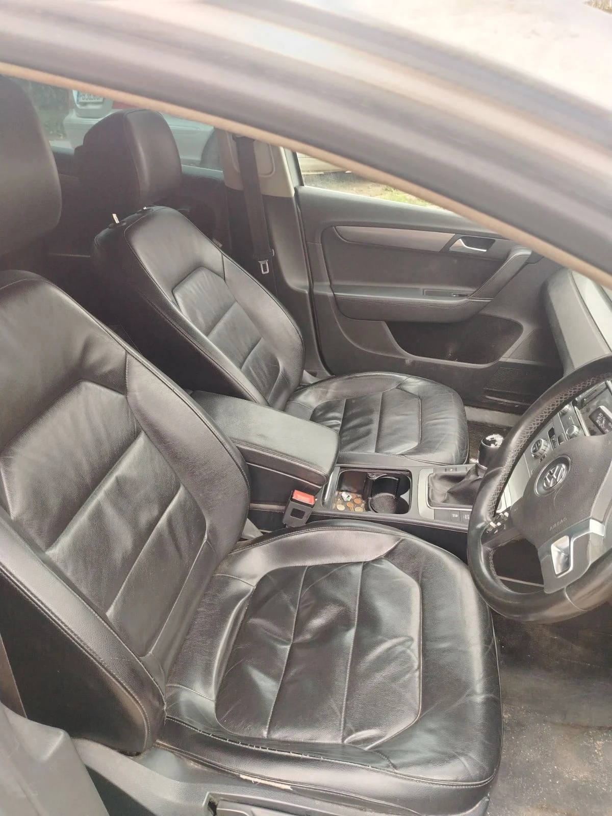 VW Passat 2.0 tdi, снимка 6 - Автомобили и джипове - 54229025
