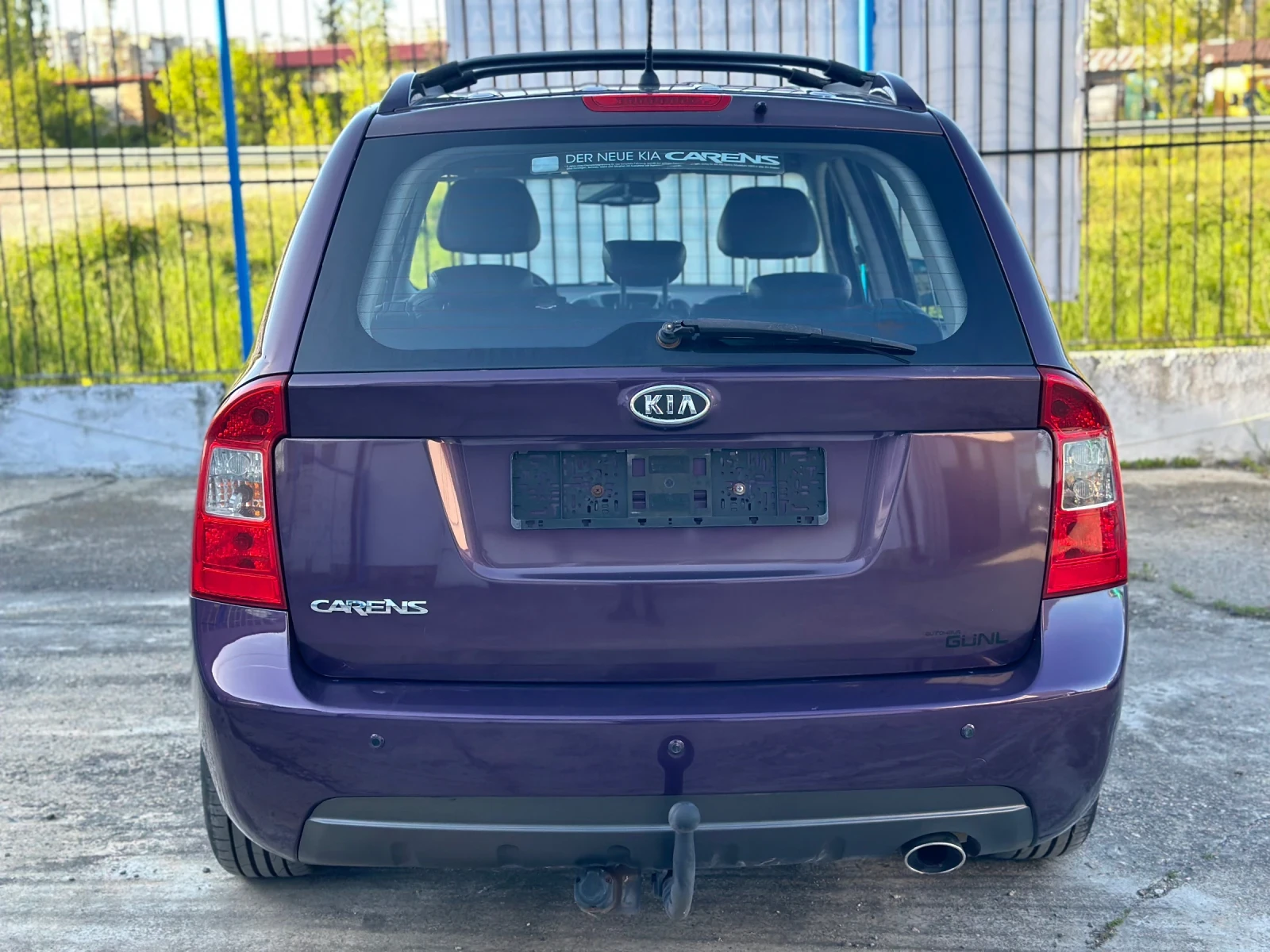 Kia Carens 2.0 Автоматик, снимка 6 - Автомобили и джипове - 54336128