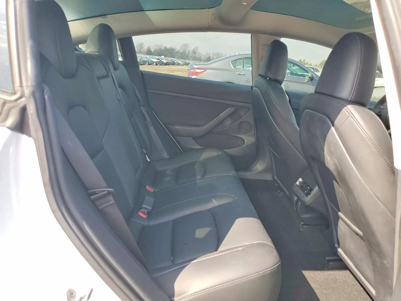 Tesla Model 3, снимка 10 - Автомобили и джипове - 54664123