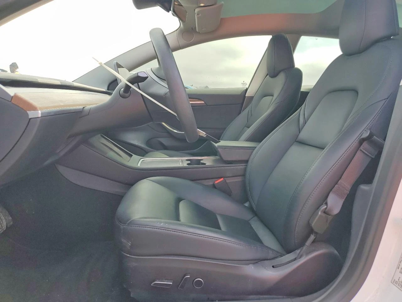 Tesla Model 3, снимка 7 - Автомобили и джипове - 54664123