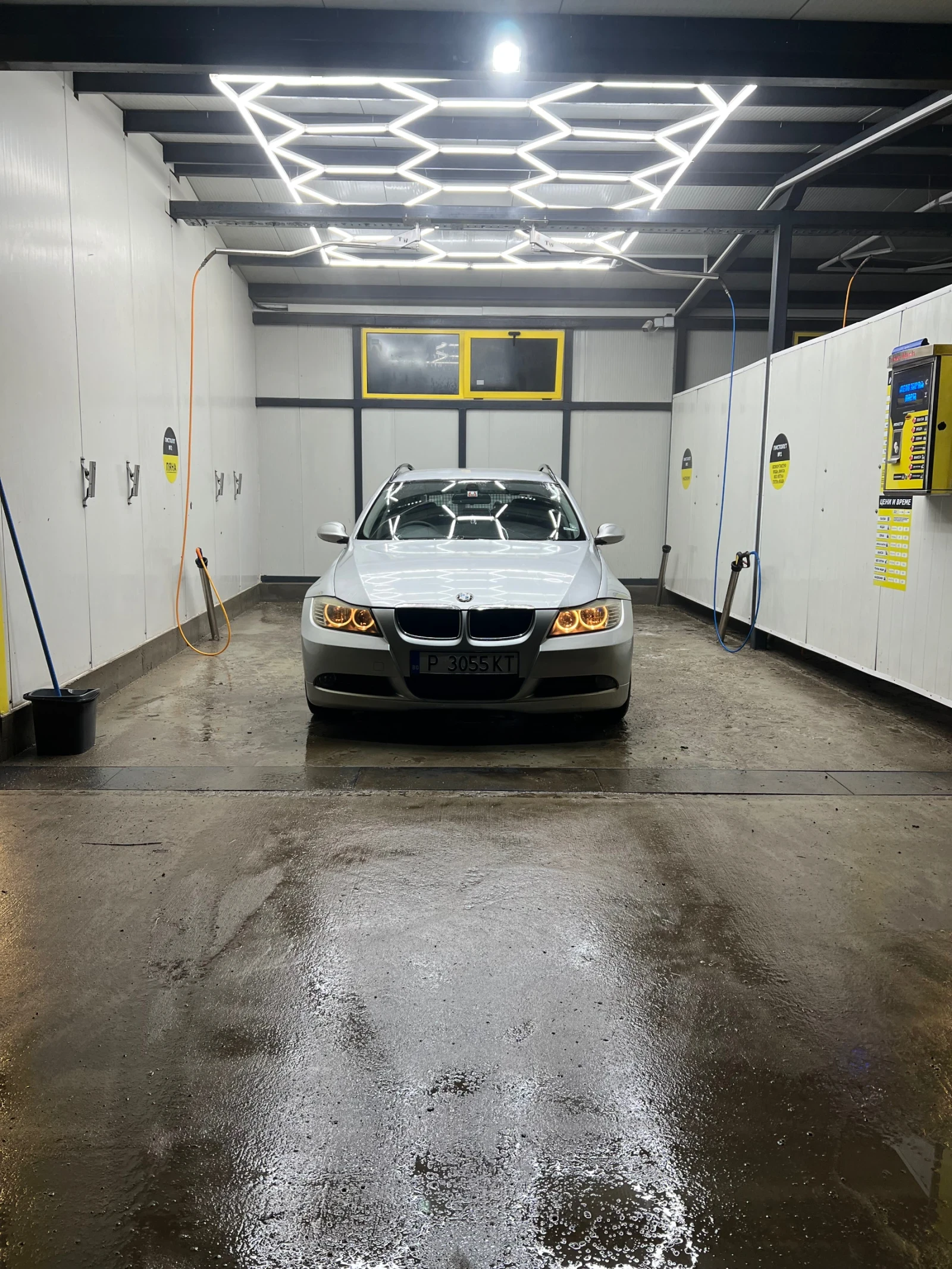 BMW 320 Десен волан/ регистрирана, снимка 3 - Автомобили и джипове - 54680129