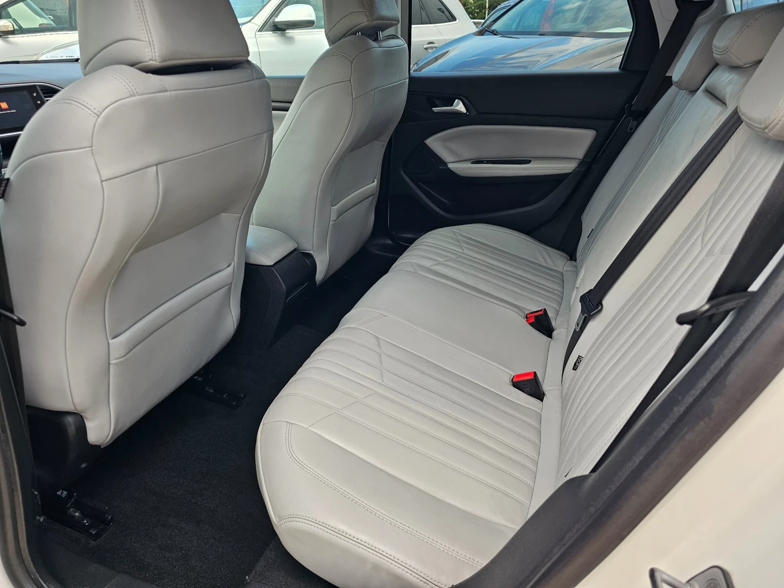 Peugeot 308 1.6HDI, 120к.с., Allure , снимка 10 - Автомобили и джипове - 54786097