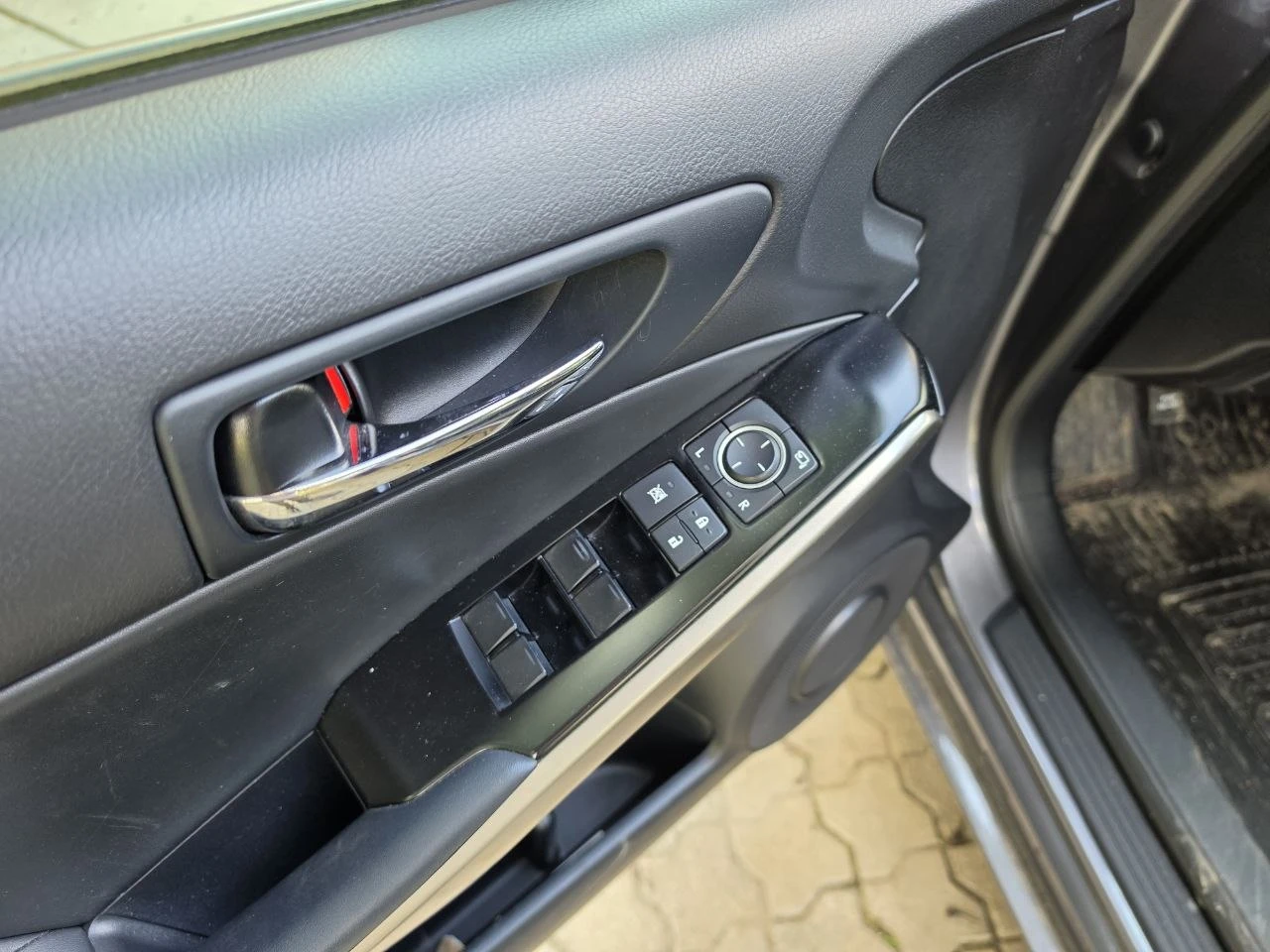 Lexus IS 250, снимка 9 - Автомобили и джипове - 55365784