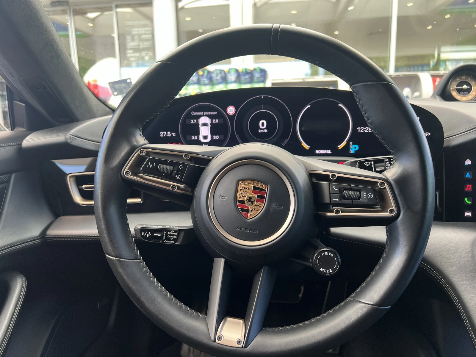 Porsche Taycan TURBO S / CARBON / CERAMIC / SPORT CHRONO / BOSE /, снимка 10 - Автомобили и джипове - 55725464