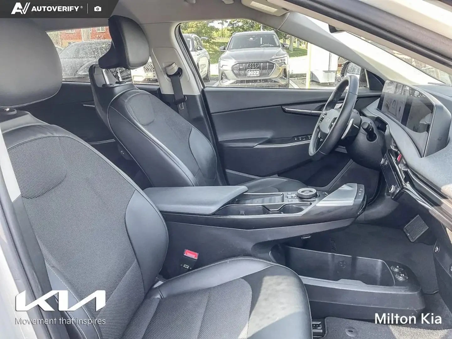 Kia EV6 2022* LONG RANGE* КРАЙНА ЦЕНА, снимка 14 - Автомобили и джипове - 56239429
