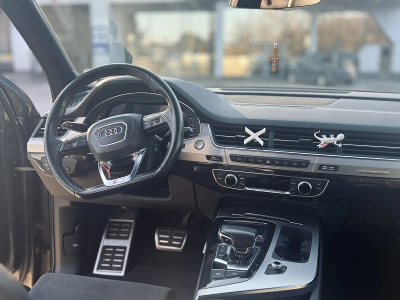 Audi Q7, снимка 10 - Автомобили и джипове - 48704322