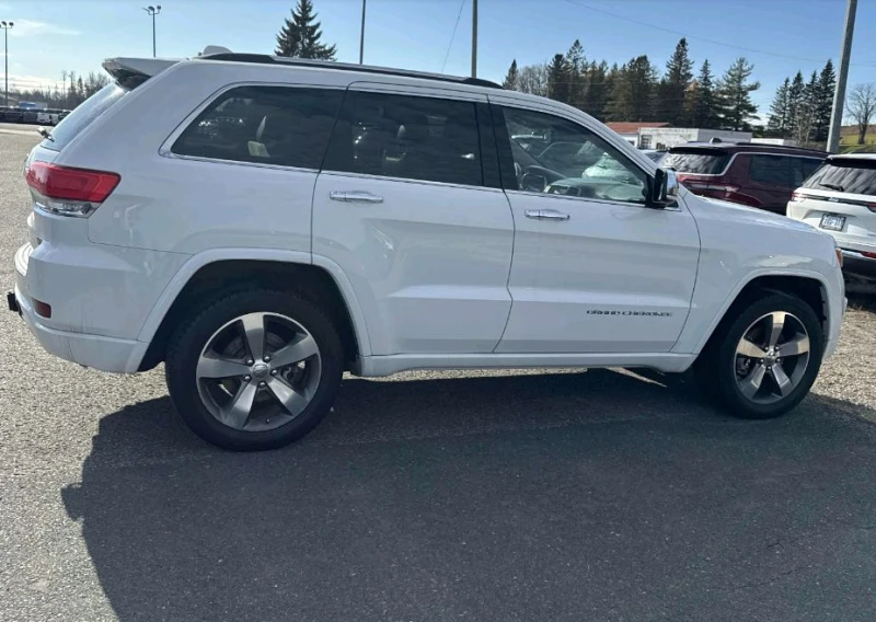 Jeep Grand cherokee 3.0L OVERLAND AWD, снимка 4 - Автомобили и джипове - 52486280