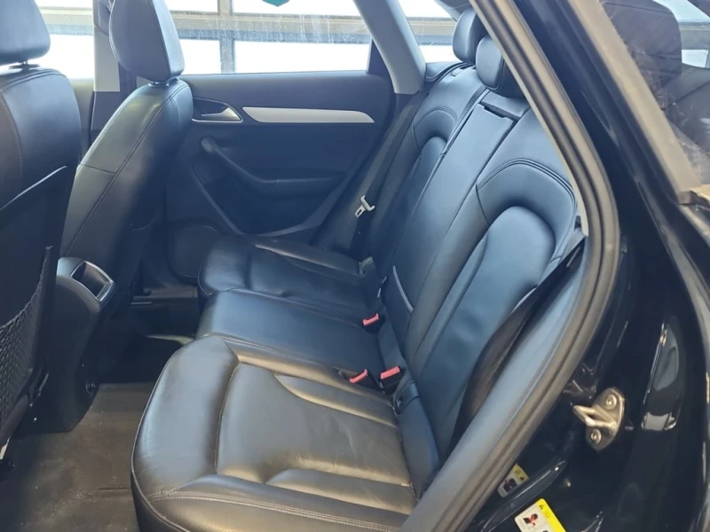 Audi Q3 * KOMFORT * CARFAX * БЕЗ ПЪРВОНАЧАЛНА ВНОСКА, снимка 13 - Автомобили и джипове - 53176625