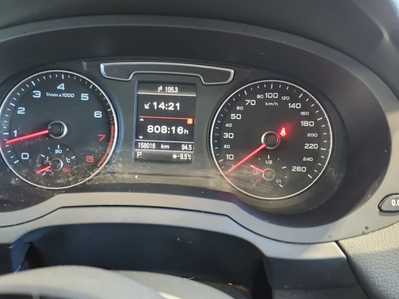 Audi Q3 * KOMFORT * CARFAX * БЕЗ ПЪРВОНАЧАЛНА ВНОСКА, снимка 9 - Автомобили и джипове - 53176625