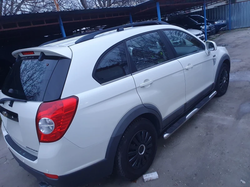 Chevrolet Captiva 2.4 GAZ  NAV 4X4 I KOJA  7 mesta, снимка 5 - Автомобили и джипове - 53179680