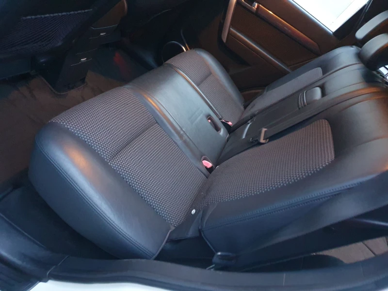Chevrolet Captiva 2.4 GAZ  NAV 4X4 I KOJA  7 mesta, снимка 13 - Автомобили и джипове - 53179680