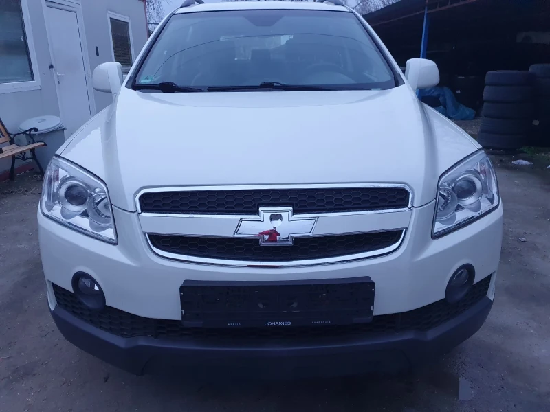 Chevrolet Captiva 2.4 GAZ  NAV 4X4 I KOJA  7 mesta, снимка 3 - Автомобили и джипове - 53179680
