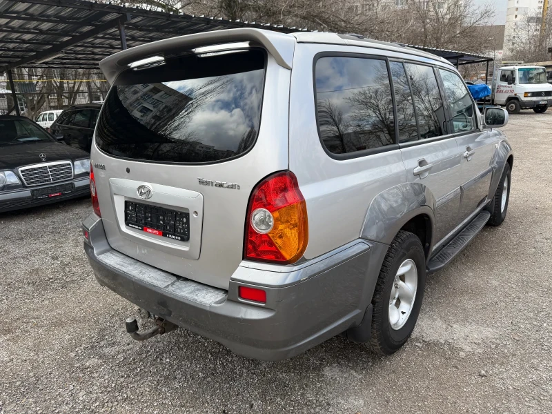 Hyundai Terracan 2.9 CRDi Автоматик 4х4, снимка 4 - Автомобили и джипове - 53271337